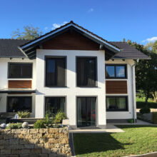 Einfamilienhaus im Grünen