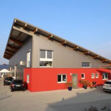 Interessanter Gewerbebau erstellt durch die Fa. Andreas Bauer GmbH